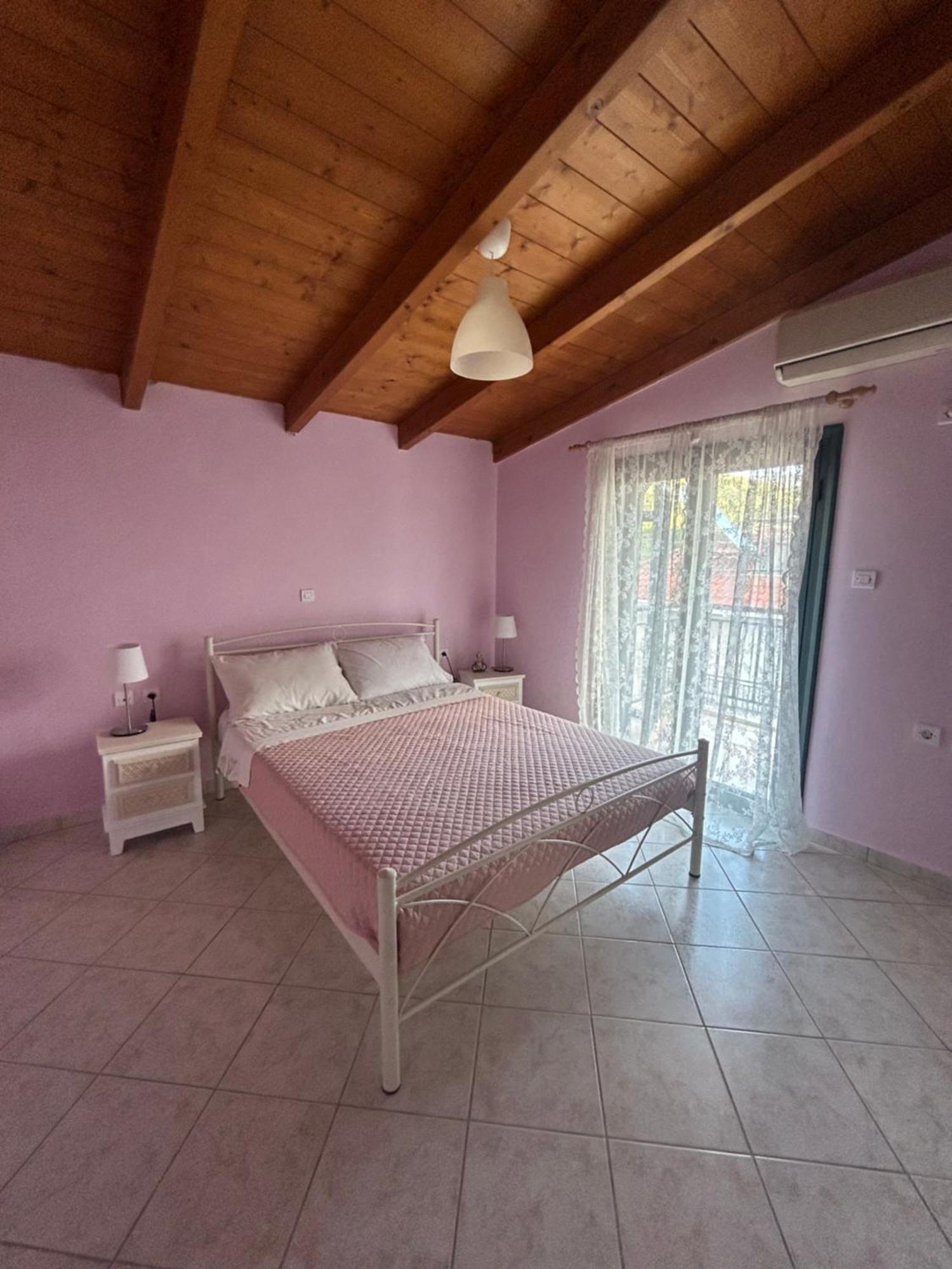 Lena S Apartment Nafpaktos エクステリア 写真